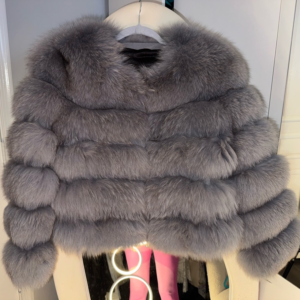 Women's Luxurious grey real fox natural Fur Jacket size XS /small